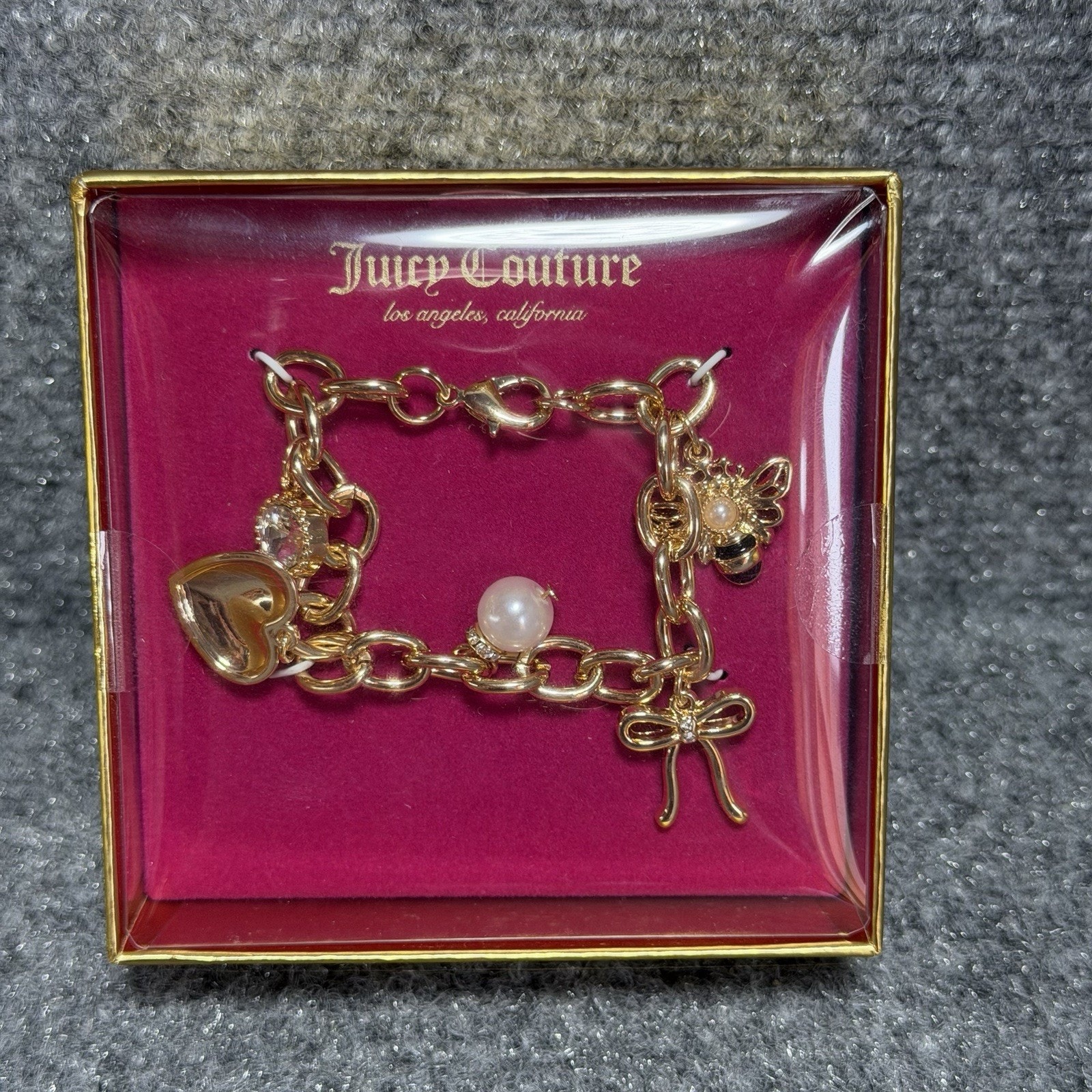 Juicy Couture Gold Tone Adj. Bracelet (5) Bee, Bow, Heart, Pearl +Charms New!